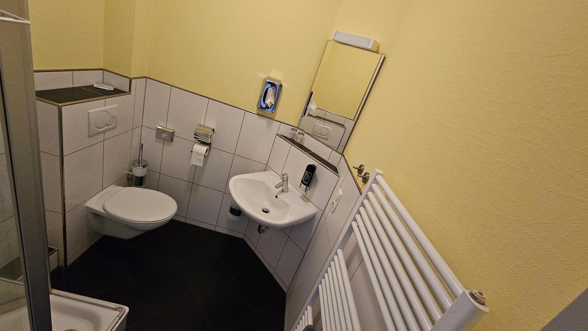 Kenner Treff Hotel Kültér fotó