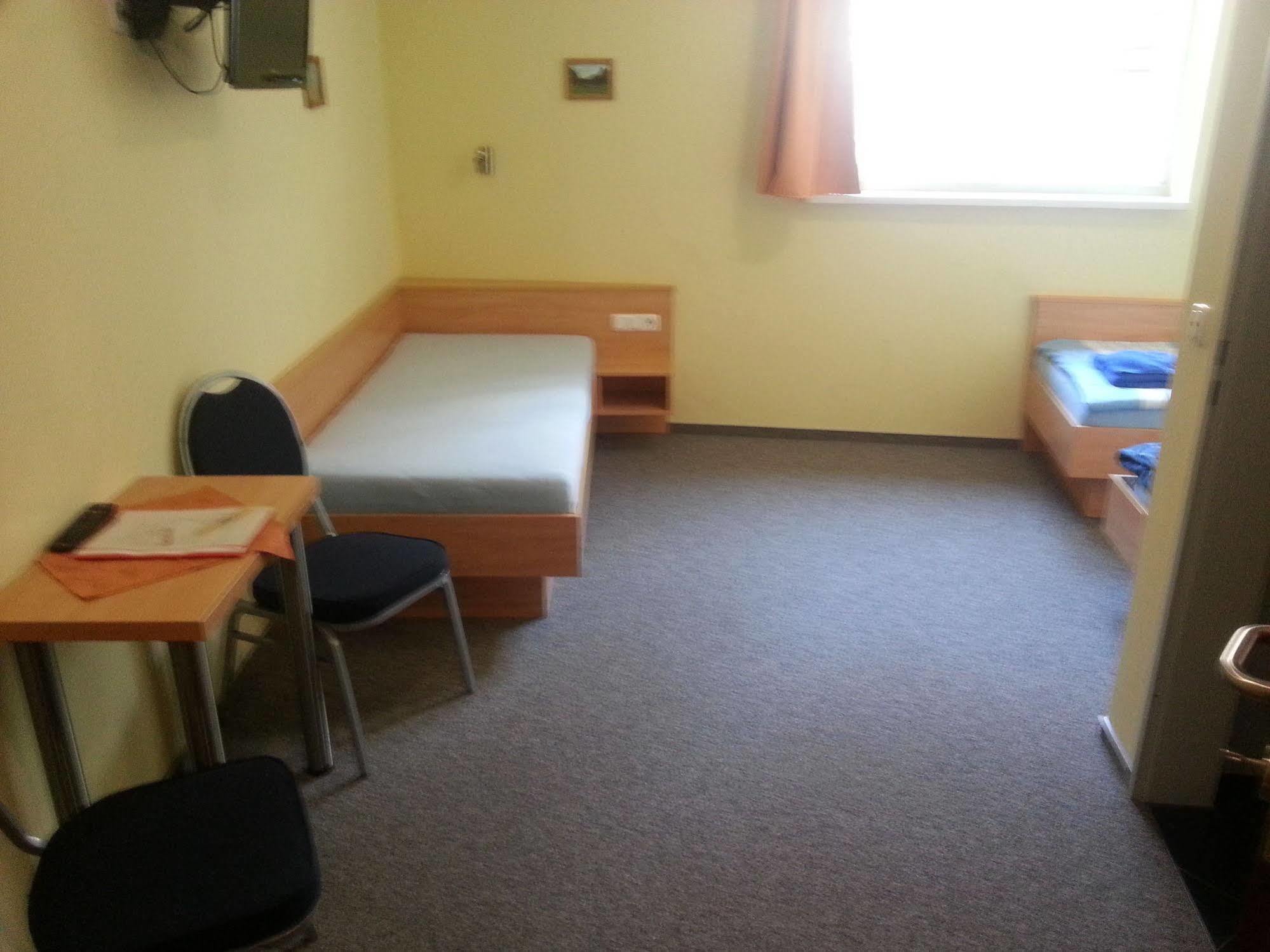 Kenner Treff Hotel Kültér fotó